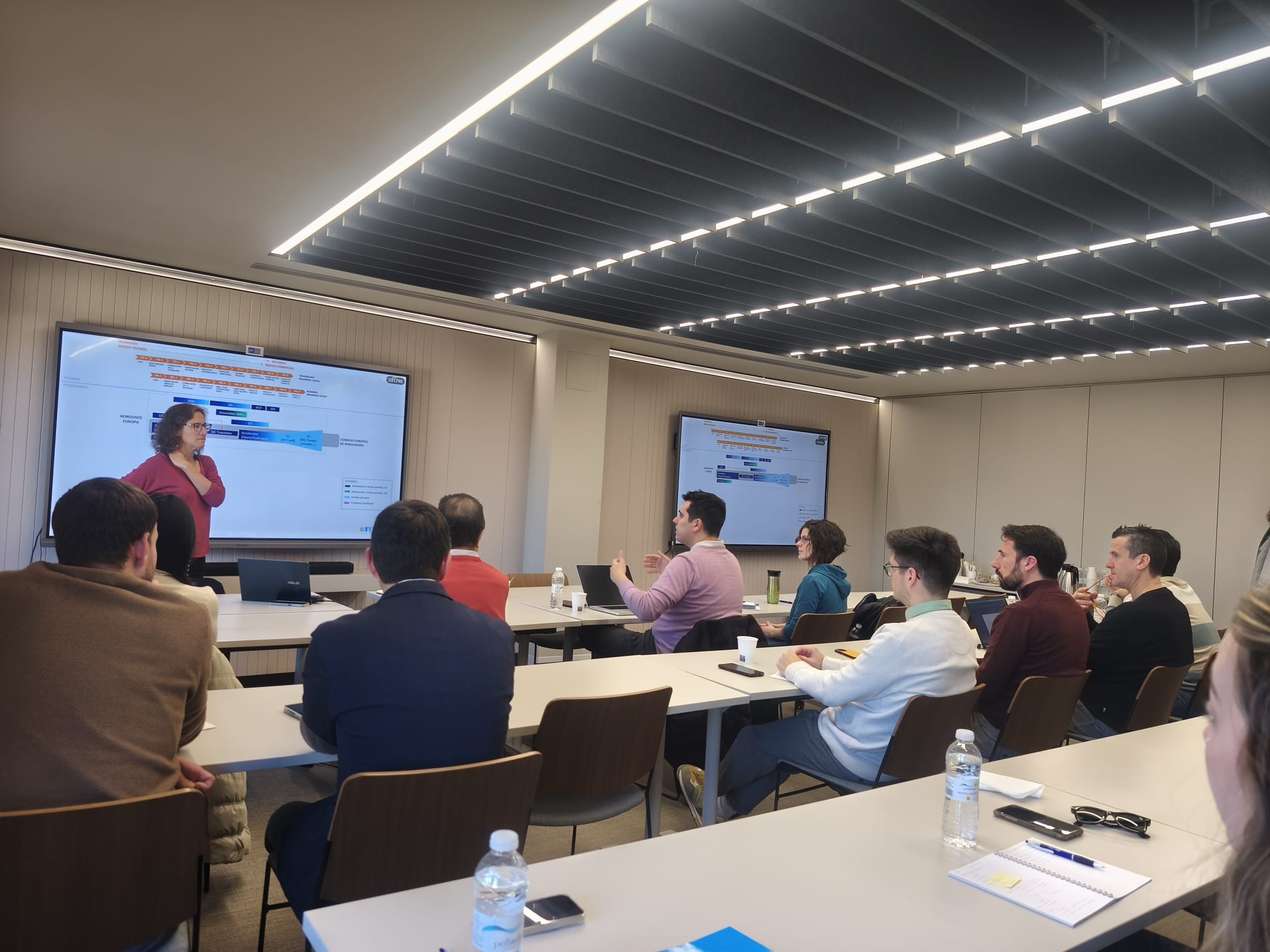 Sesión del grupo de trabajo del Dato de CIDATUM